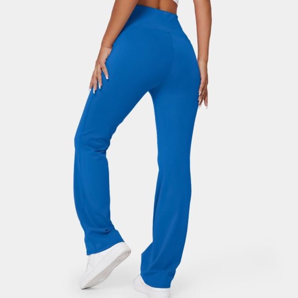 Halara High Waisted Back Pocket Plain Sight Flare Legging in Victoria Blue - Picture 3 of 6